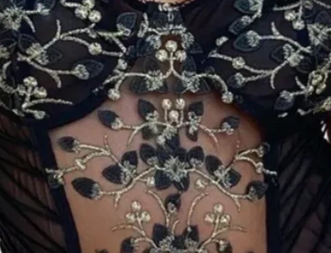 Curve Livia - Image 26