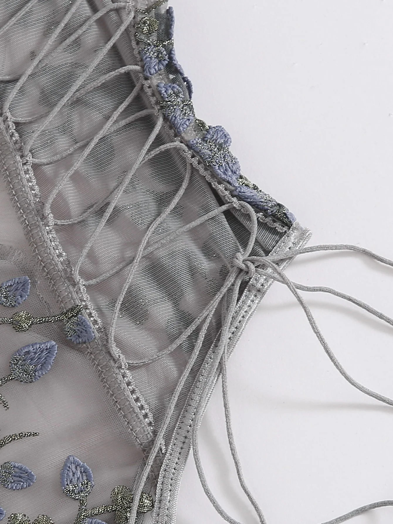 Curve Livia - Image 9