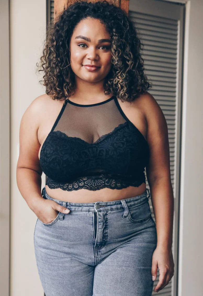 Mesh & Lace - Image 3