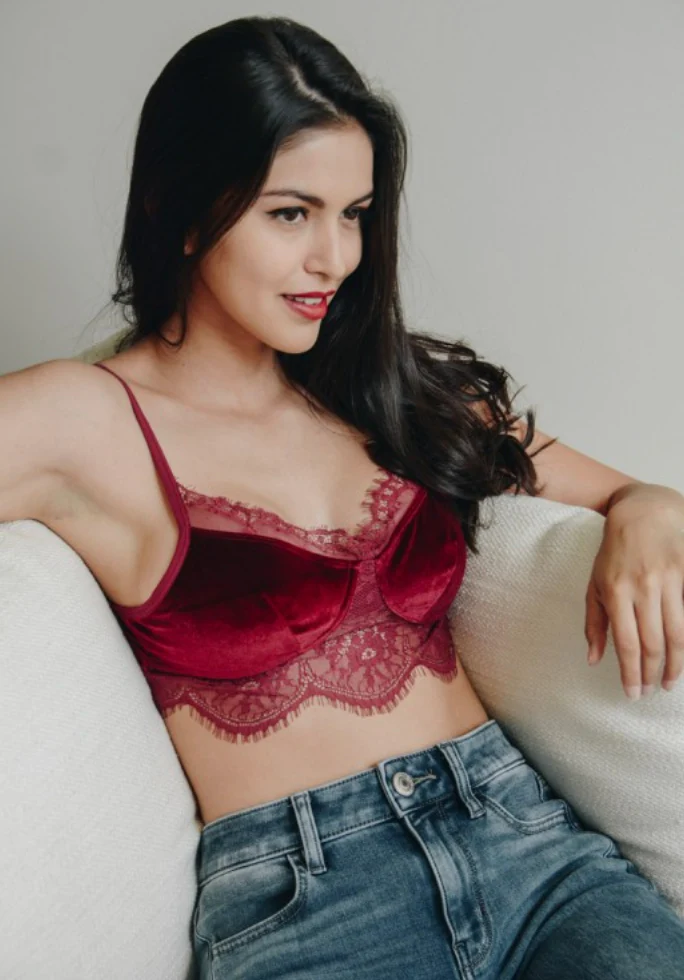 Velvet & Lace - Image 4